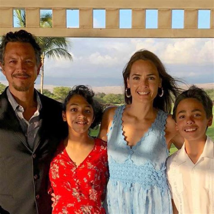 The Ultimate Guide To Benjamin Bratt's Wife And Kids