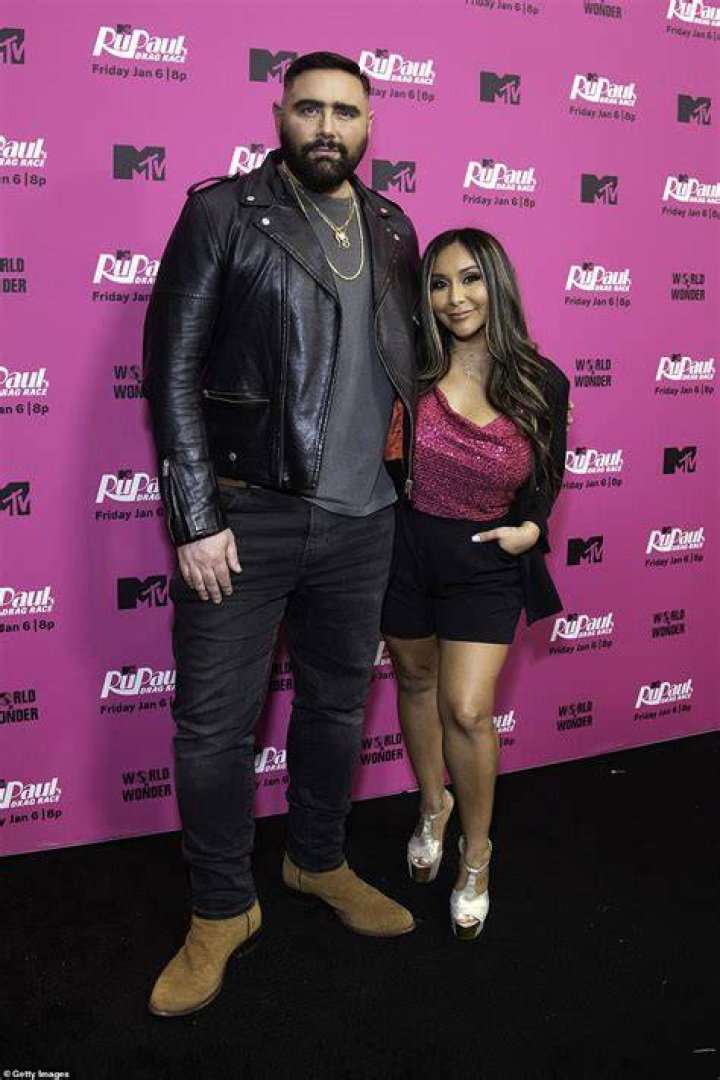 The Ultimate Guide To Jenni "JWoww" Farley's Past And Present Boyfriends