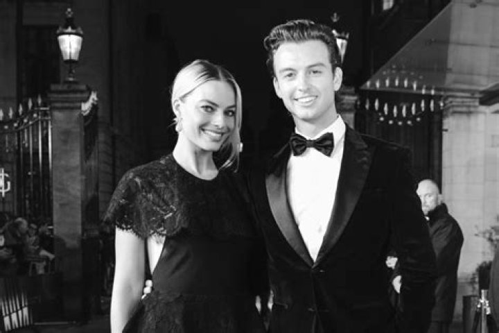 The Ultimate Guide To Margot Robbie's Sister: Who Is She?