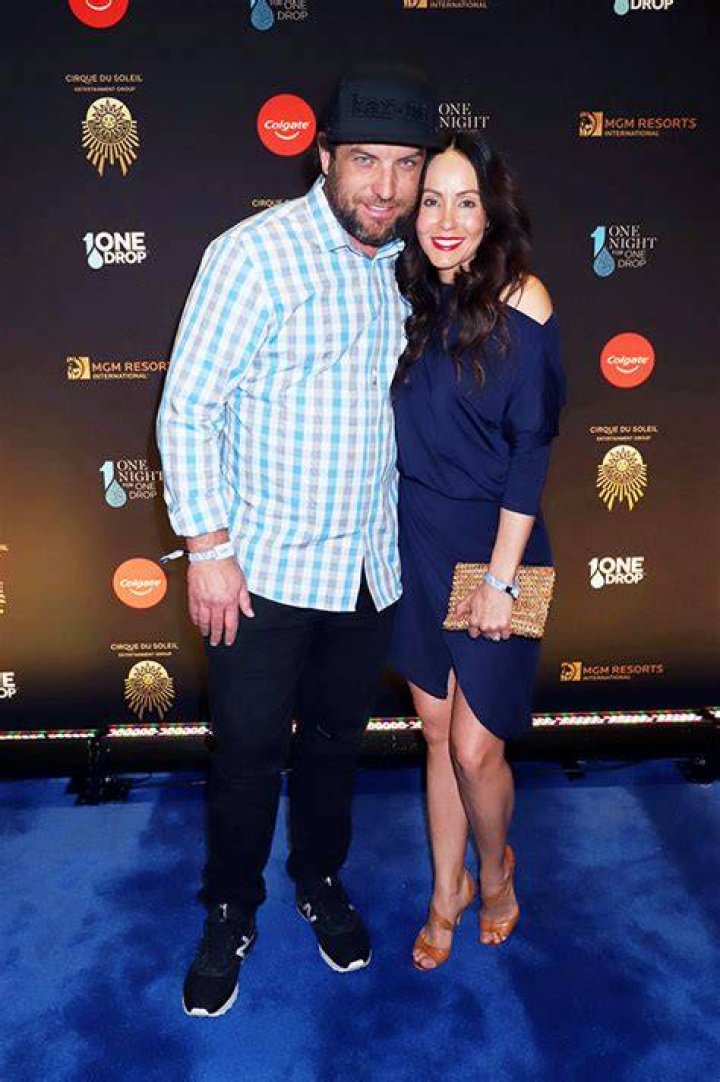 Tony Stewart's Wife's Net Worth Revealed