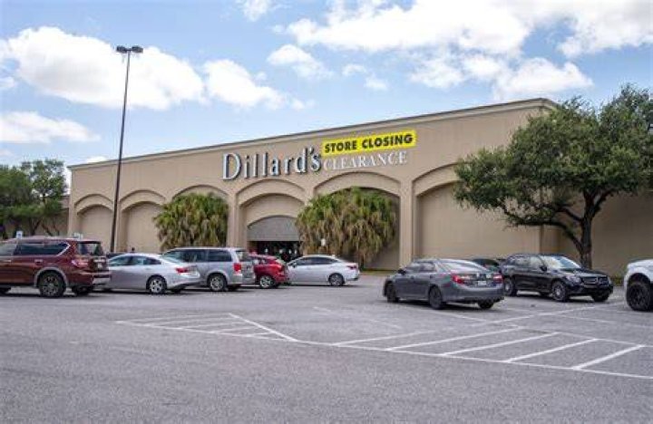 Top 10 Dillard's Closing Locations And Sale Details
