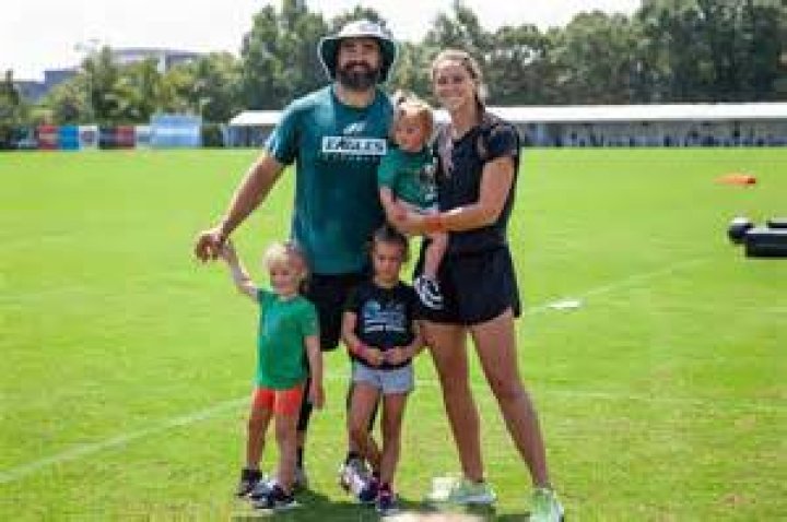 Uncover The Height Of Jason Kelce's Significant Other