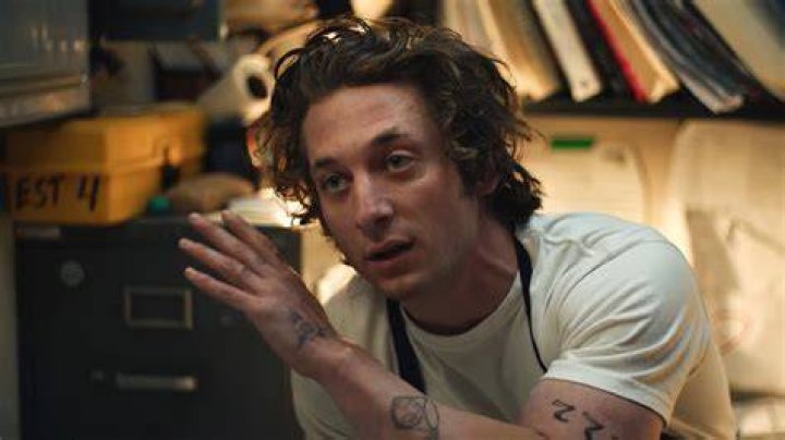 Uncover The Height Of Jeremy Allen White In Feet