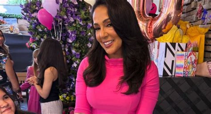 Uncover The Secrets Behind Michelle Valles' Age!