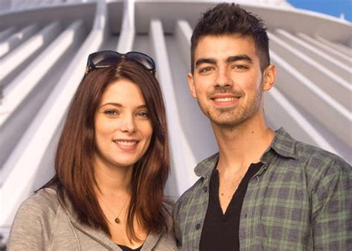 Uncover The Secrets Of Ashley Greene And Joe Jonas' Captivating Relationship