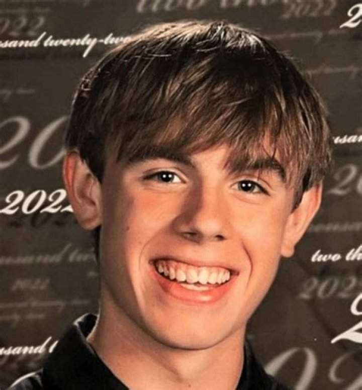 Uncovering Insights Into The Tragic "UIUC Student Dead" Incident