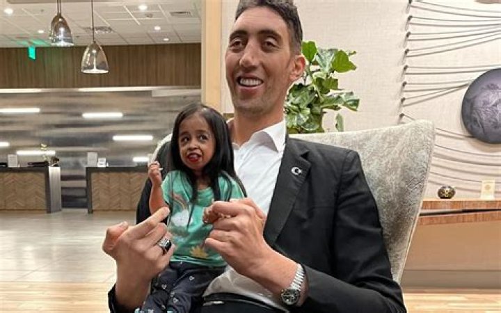 Uncovering The Untold Story Behind Jyoti Amge's Husband