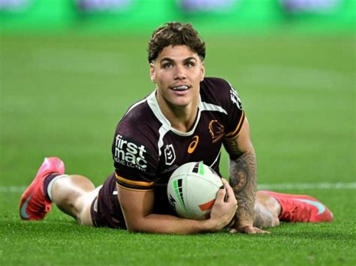 Unraveling The Age Of Reece Walsh: How Old Is He?