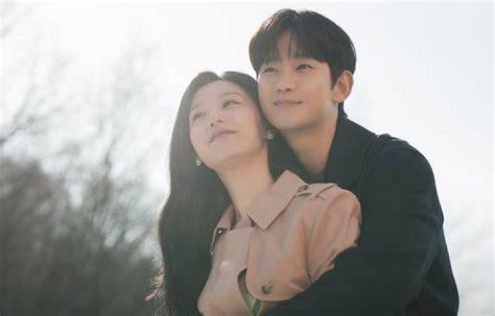 Unraveling The Mystery: Is Kim Soo Hyun In A Romantic Relationship?