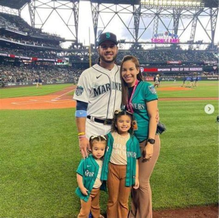 Unveiling Eugenio Suarez's Age And Wikipedia Biography: A Journey Of Discovery