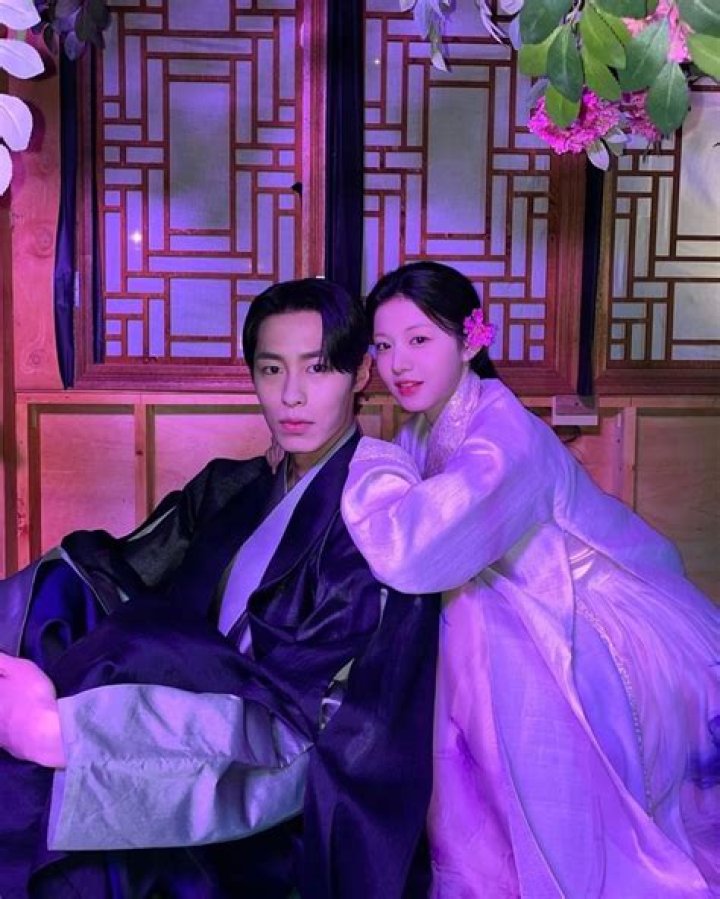 Unveiling The Intriguing Lee Dong-wook Relationships
