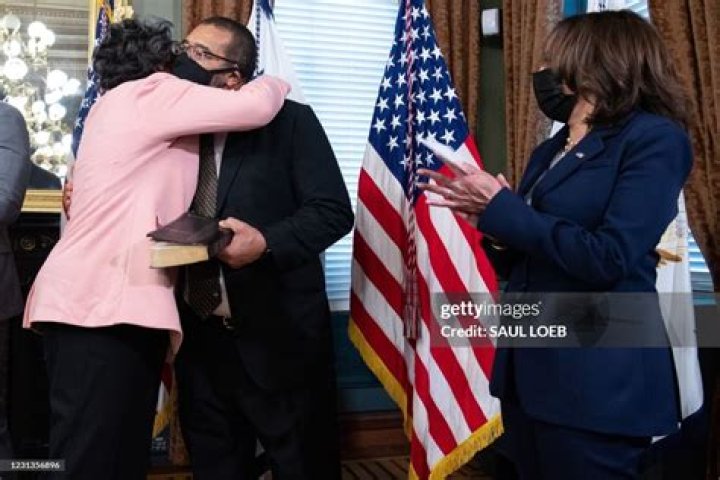 Unveiling The Power Of The "Linda Thomas-Greenfield Husband Photo"