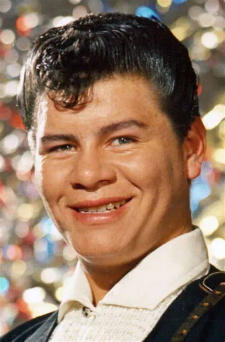 Unveiling The Untold Story Of Ritchie Valens' Sweetheart