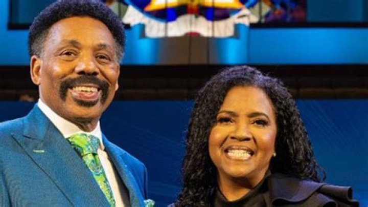 When did Tony Evans' wife pass away? Cause of death explored as Pastor announces engagement to Carla