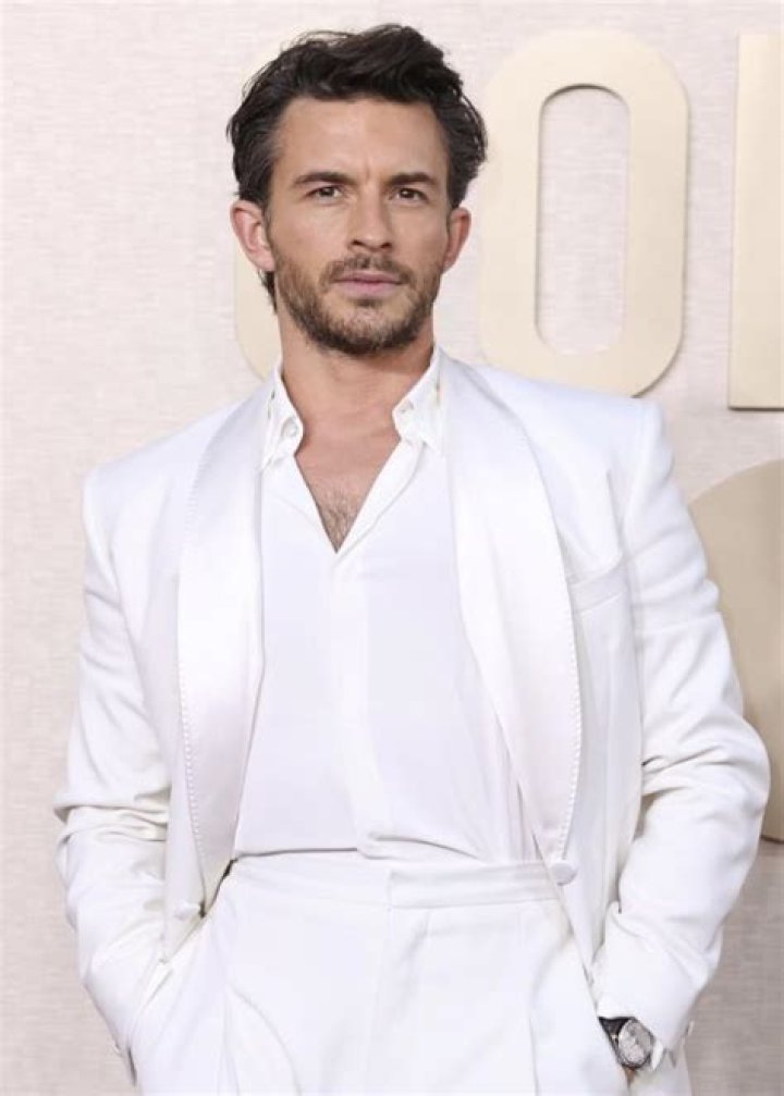 Who's Jonathan Bailey's Significant Other? Unveiling His Love Life