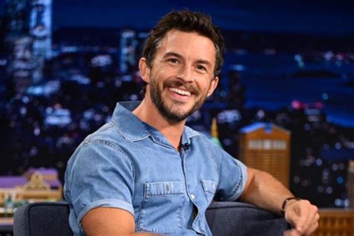 Who's The Man In Jonathan Bailey's Life?