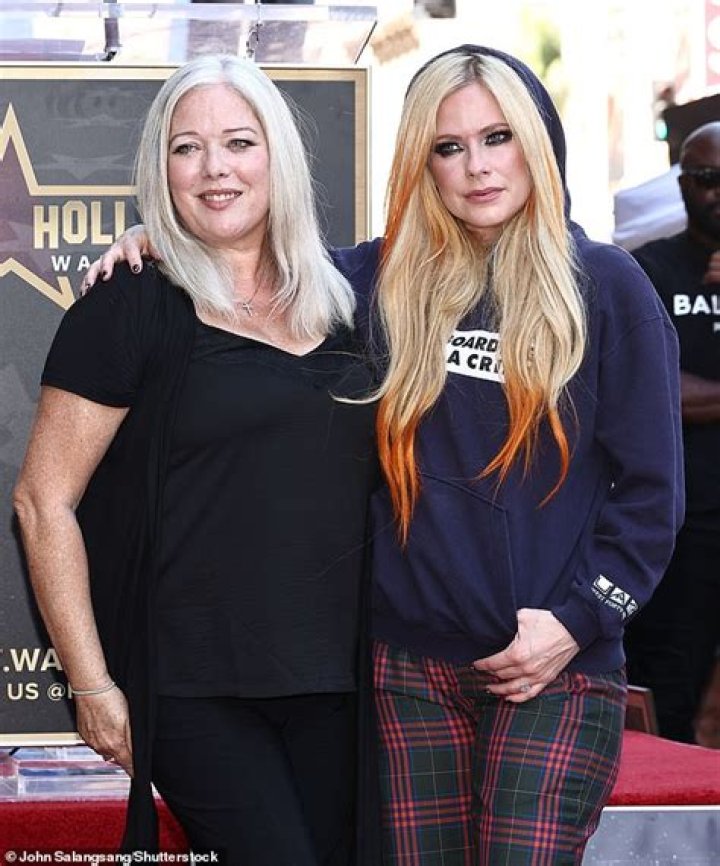 Who Are Avril Lavigne's Kids?