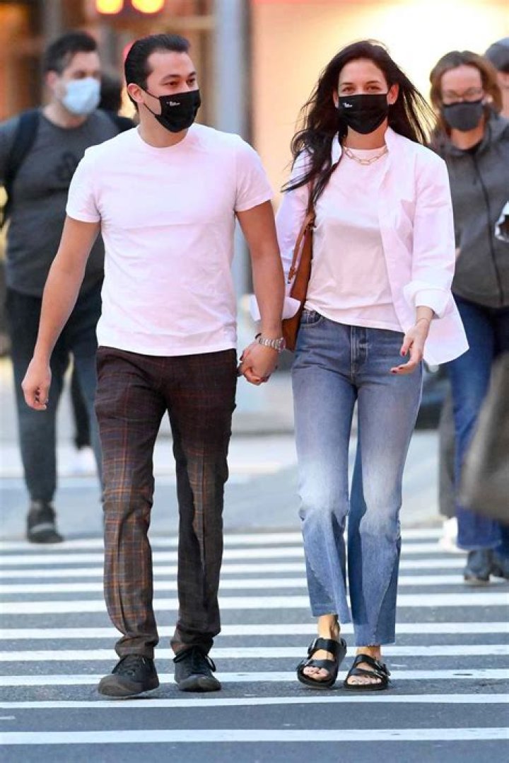 Who Is Clea DuVall Really Dating? - Boyfriend Explored
