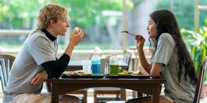 Who Is Mike Faist Dating Currently Past And Future