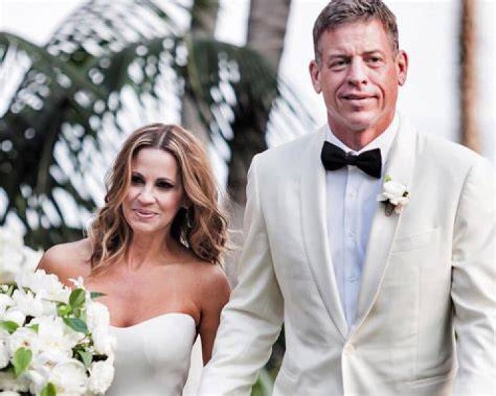 Yes, Troy Aikman Is Married To Capa Mooty