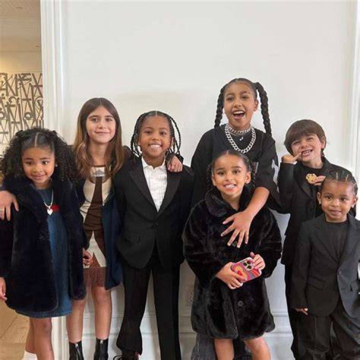 Youngest To Oldest Kardashians: From Dream To Kourtney